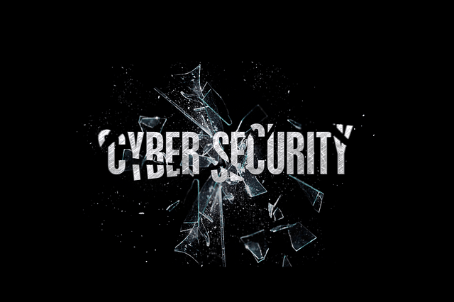 cybersecurity glas bricht