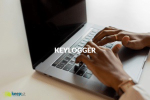 Keylogger - Tastatureingabe am Laptop.